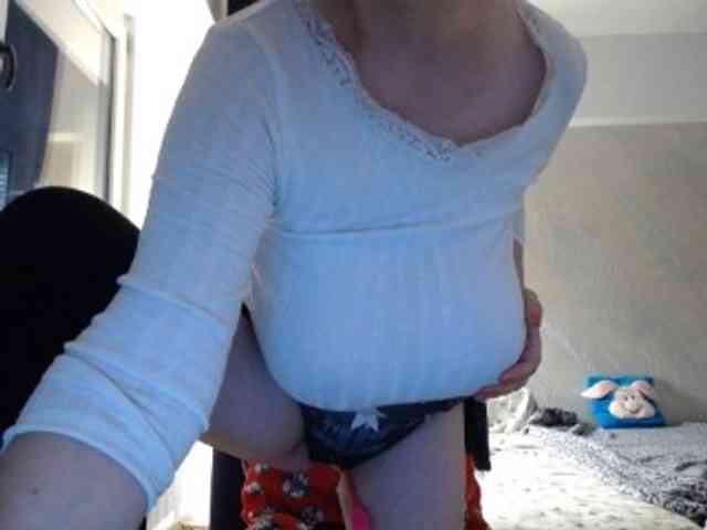 mary-x webcam