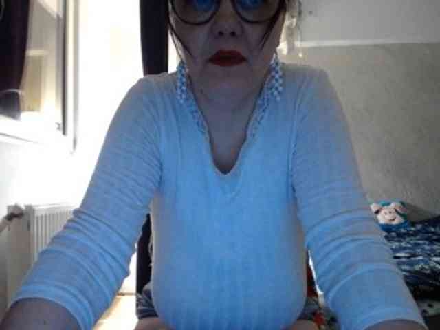 mary-x Live Webcam on BongaCams