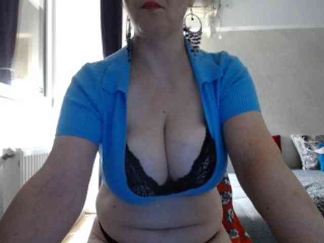 mary-x webcam