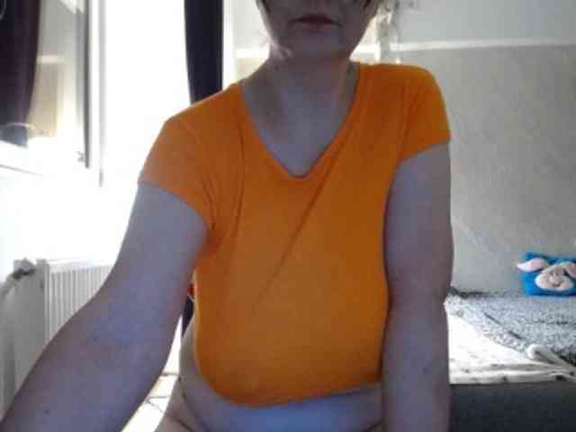 mary-x webcam