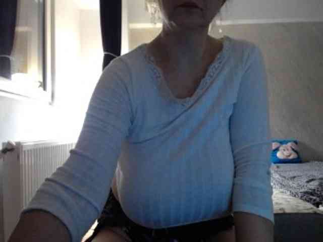 mary-x webcam