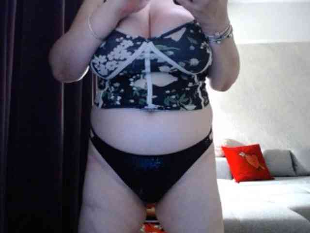 mary-x webcam