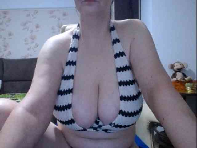 mary-x webcam