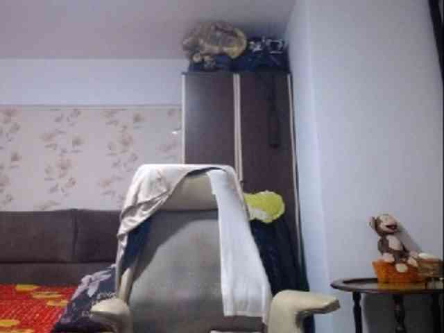 mary-x webcam