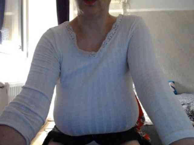 mary-x webcam