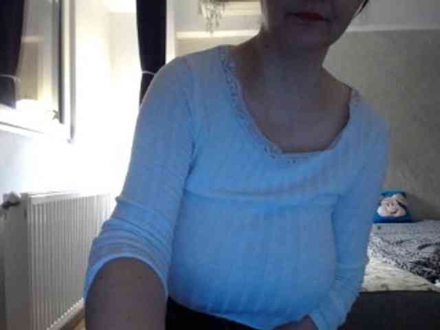 mary-x webcam
