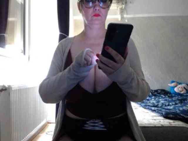 mary-x webcam