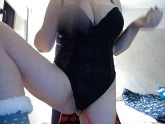 mary-x webcam