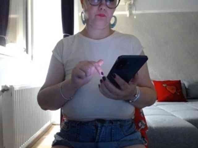 mary-x webcam