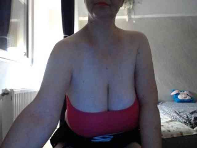 mary-x webcam