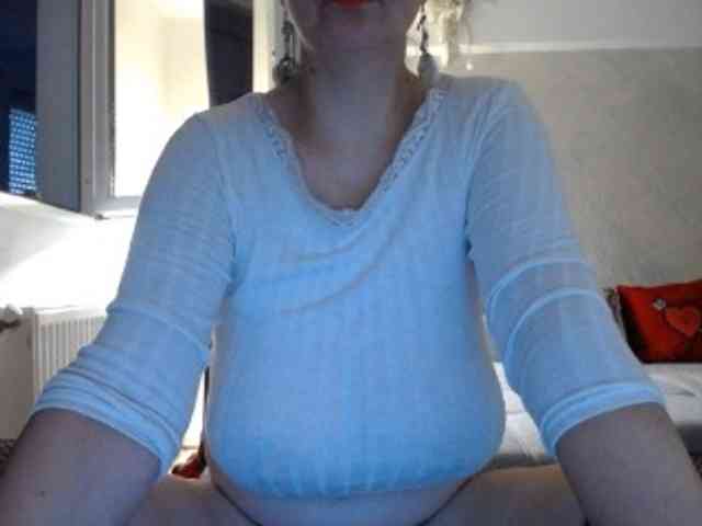mary-x webcam