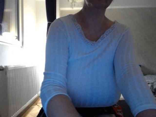 mary-x webcam