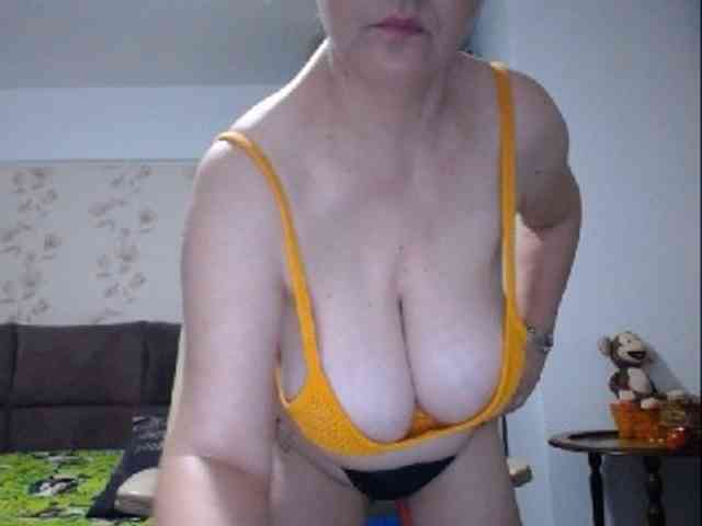 mary-x webcam