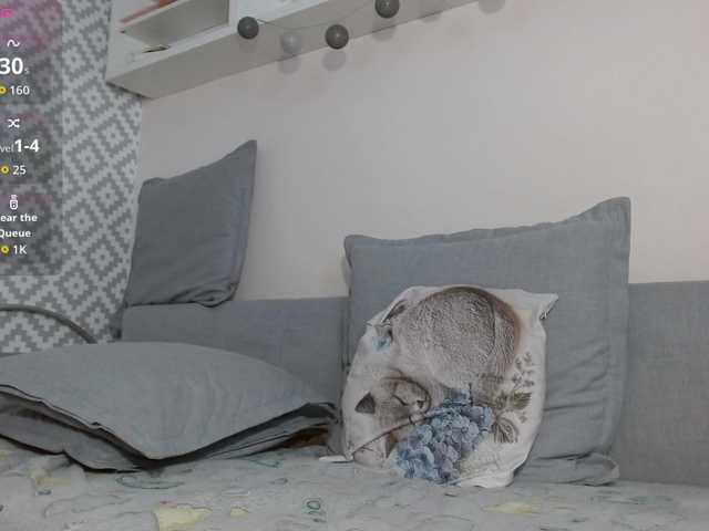 albinochka44 live cam on BongaCams