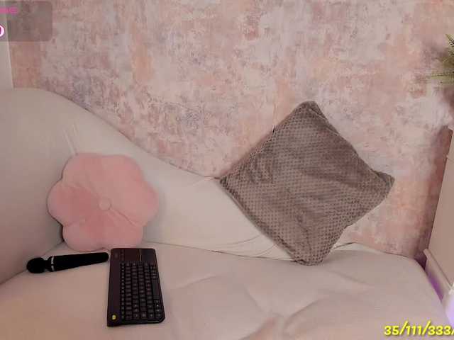 HOTbrunette69 live webcam show