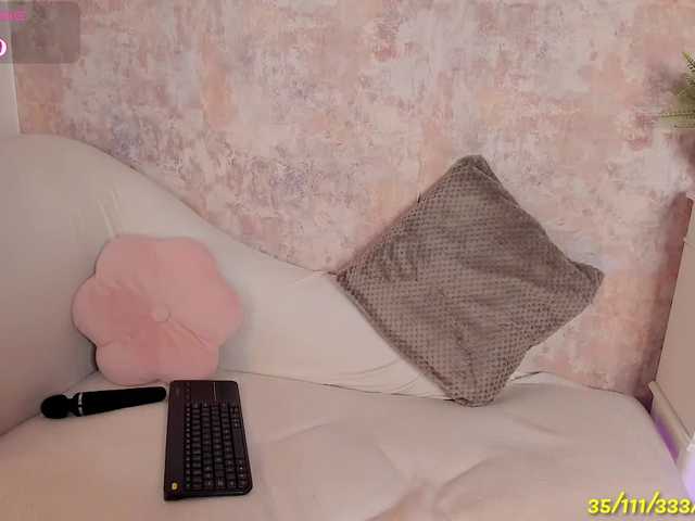 HOTbrunette69 live webcam show