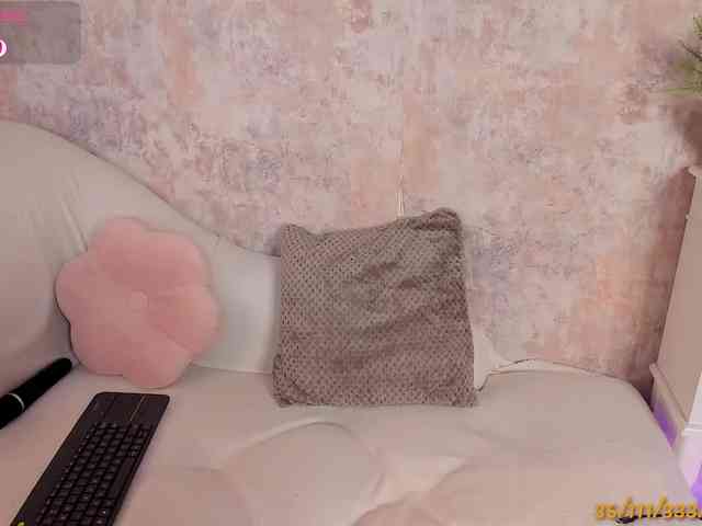 VanessaFox__ webcam