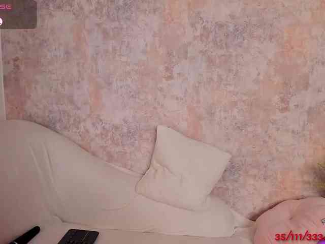 VanessaFox__ webcam