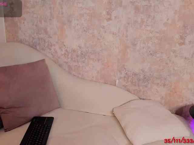 VanessaFox__ webcam