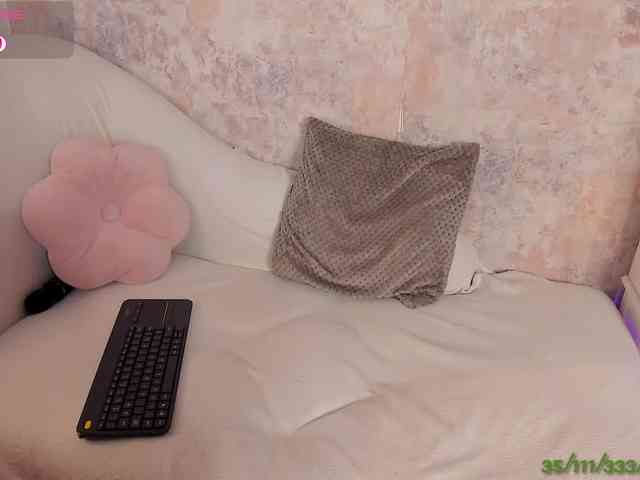 VanessaFox__ webcam