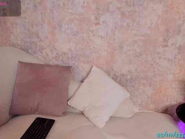 VanessaFox__ webcam