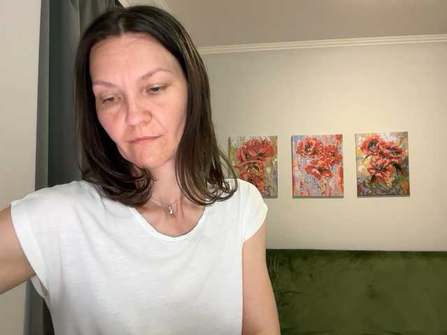 le modèle _lastochka_ est en webcam porno dans un show sur le site bongacams, il possède les tags suivants: White/Caucasian,Brunette,Trimmed