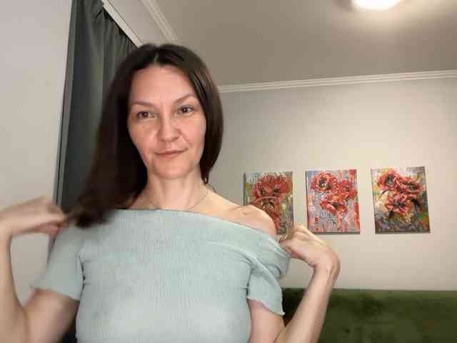 _lastochka_'s live room