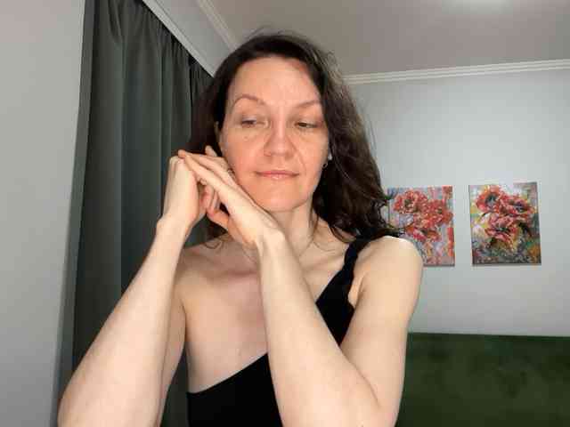 Este modelo está ao vivo agora. blprincess