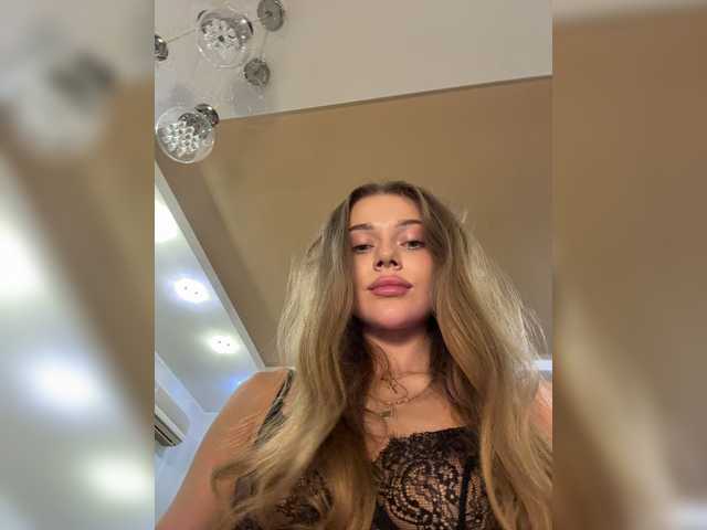 Live трансляция KATIOIIIA - Runet.cam