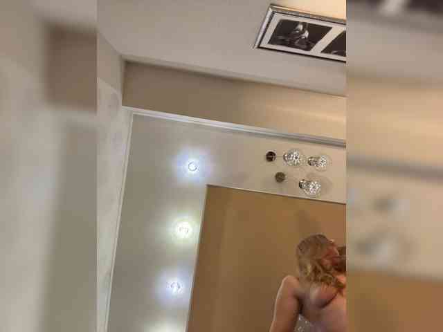 KATIOIIIA webcam