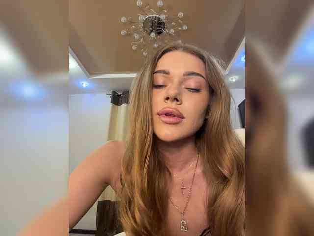 KATIOIIIA webcam