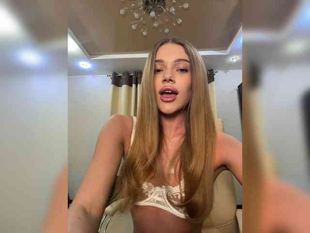 KATIOIIIA webcam