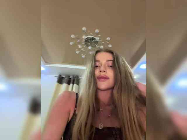 KATIOIIIA webcam