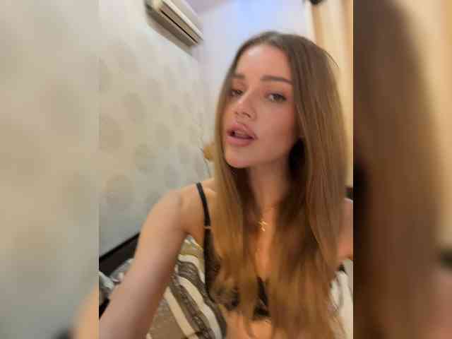 KATIOIIIA webcam