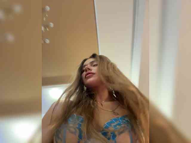 KATIOIIIA webcam