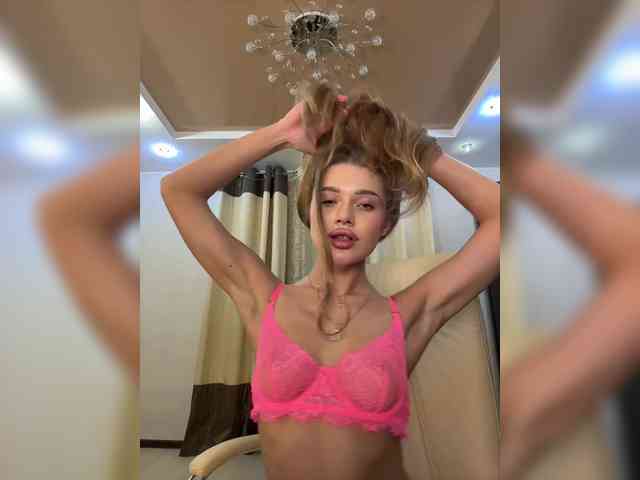 KATIOIIIA webcam