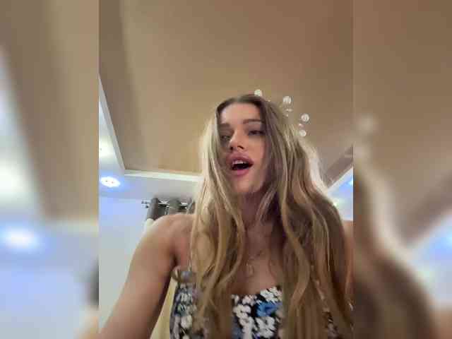 KATIOIIIA webcam