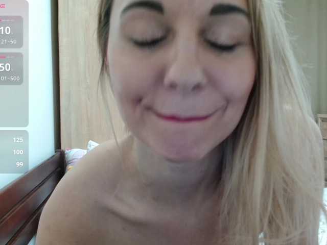 AngelNika, live now on BongaCams