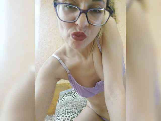 divakisss webcam