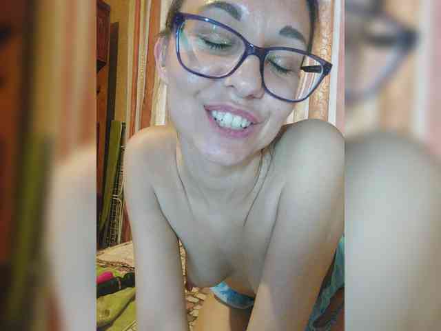 divakisss webcam