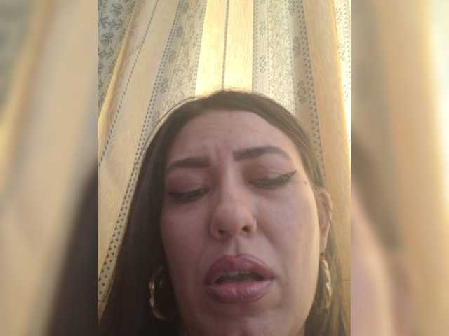 EdenaVega live cam on BongaCams