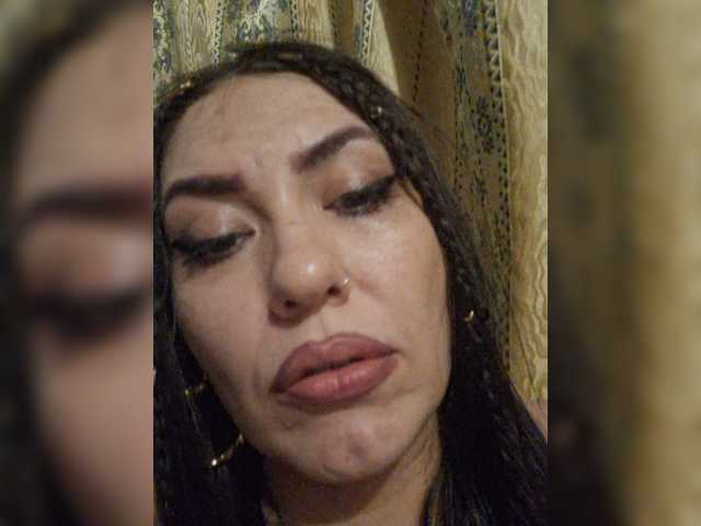 EdenaVega live cam on BongaCams