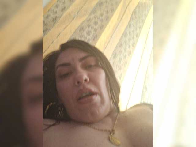 EdenaVega live cam on BongaCams