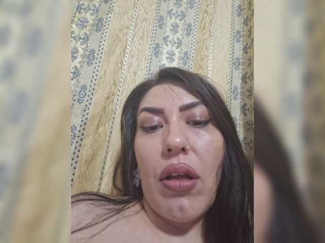 EdenaVega live cam on BongaCams