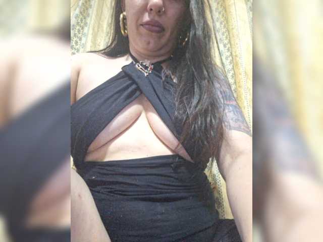 EdenaVega live cam on BongaCams