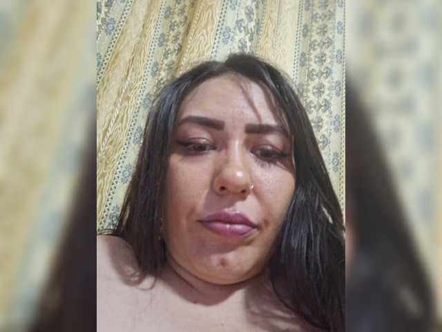 EdenaVega live cam on BongaCams