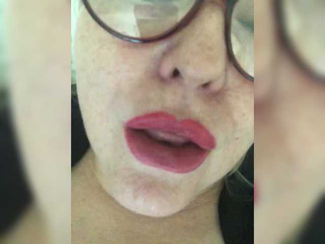 1Darina's BongaCams show and profile