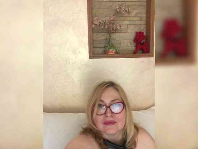 TolctaayBlayd webcam