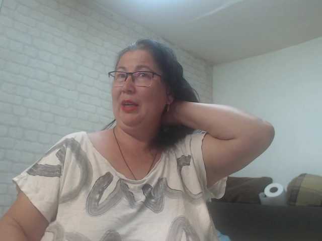 emmasquirt69 live cam on BongaCams