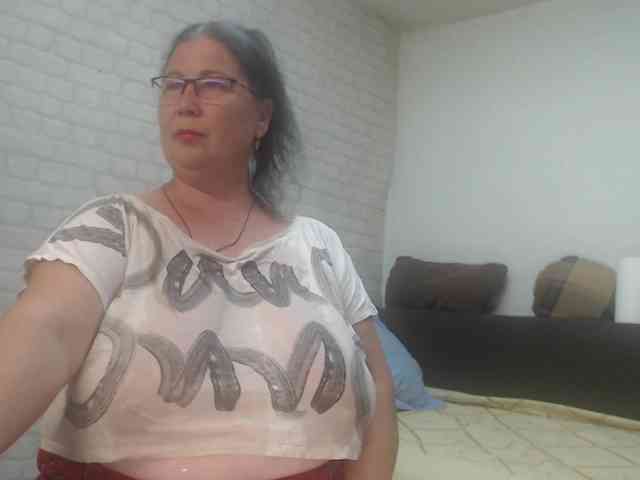 emmasquirt69 webcam